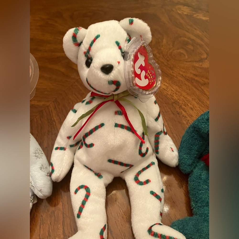 Lot of 7 Ty Christmas Beanie Babies bears. Pet free and smoke free home. - Picture 4 of 9